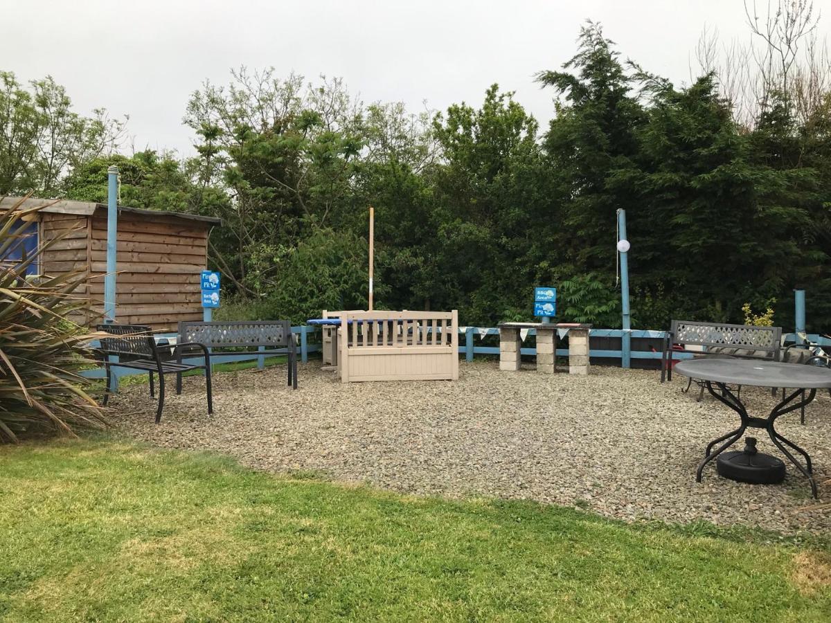 Coutts Glamping Hotel Wadebridge Bagian luar foto