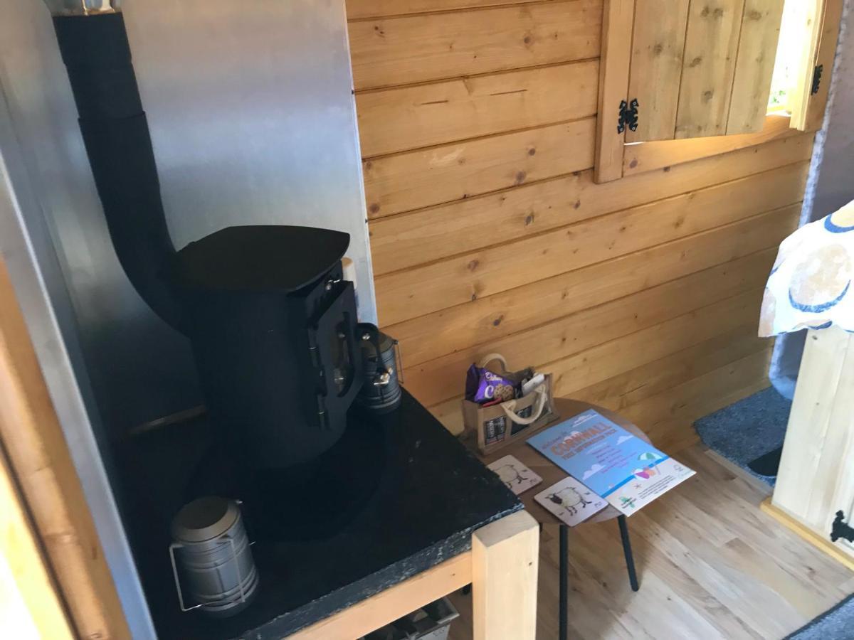Coutts Glamping Hotel Wadebridge Bagian luar foto