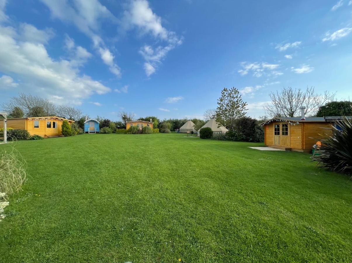 Coutts Glamping Hotel Wadebridge Bagian luar foto