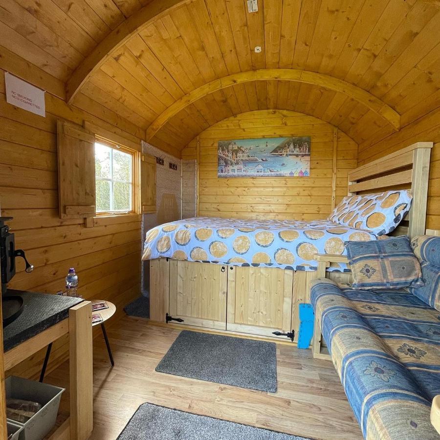 Coutts Glamping Hotel Wadebridge Bagian luar foto